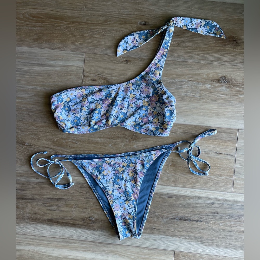 Abercrombie & Fitch Bikini Top & Bottom